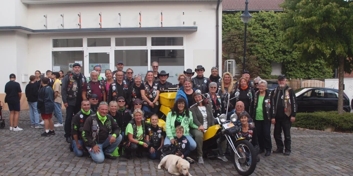 Eine Gruppe von Bikern