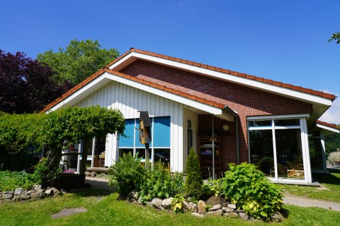 Außenansicht des Montessori-Kinderhaus & Familienzentrum Neuenkirchen